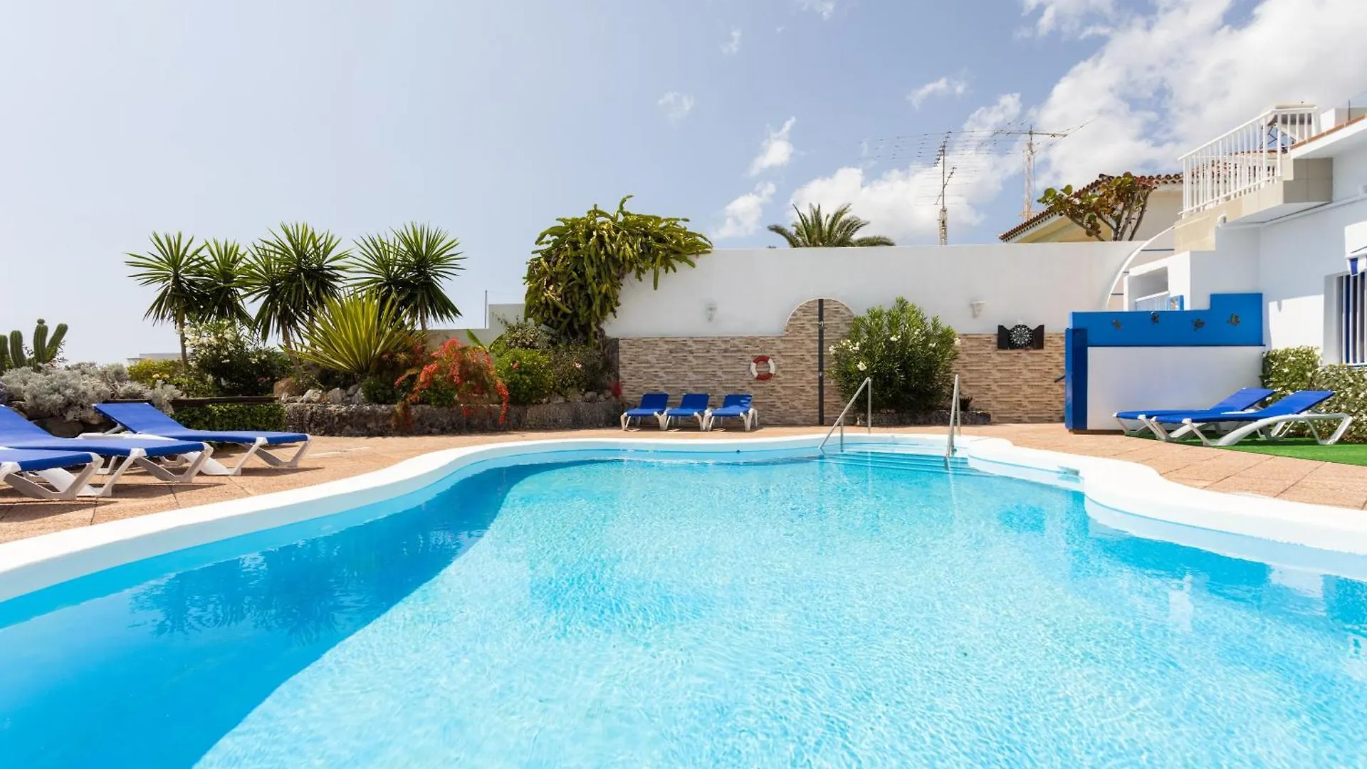 Oceanfront Apt In Private Villa - Next To The Beach Puerto de Santiago  0*, Puerto de Santiago (Tenerife)